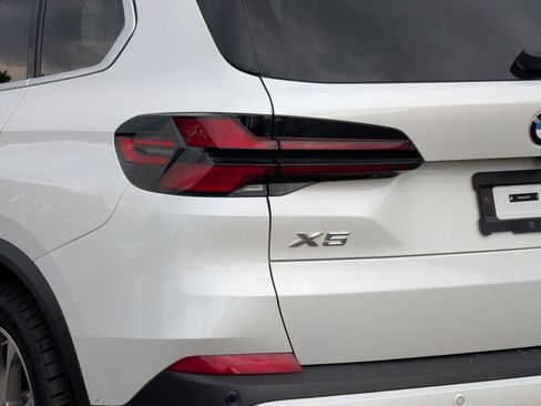 Used 2024 BMW X5 xDrive40i image 13