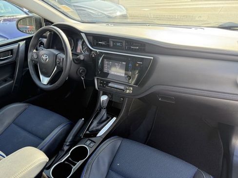 Used 2017 Toyota Corolla SE image 25