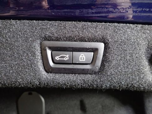 Used 2018 BMW M550i xDrive w/ Driving Assistance Package AWD/4WD image 18