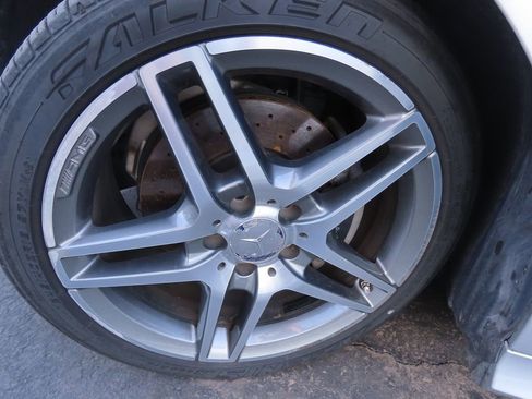 Used 2015 Mercedes-Benz E 400 Sedan image 15