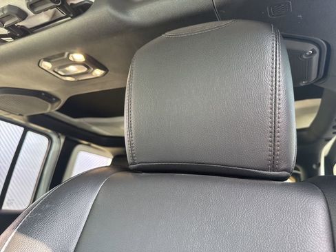 Used 2023 Jeep Wrangler Altitude image 29