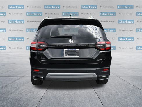 Used 2025 Honda Pilot Elite image 6