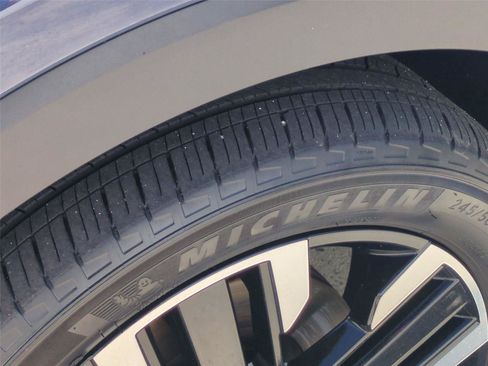 Used 2024 Kia Telluride SX AWD/4WD image 12