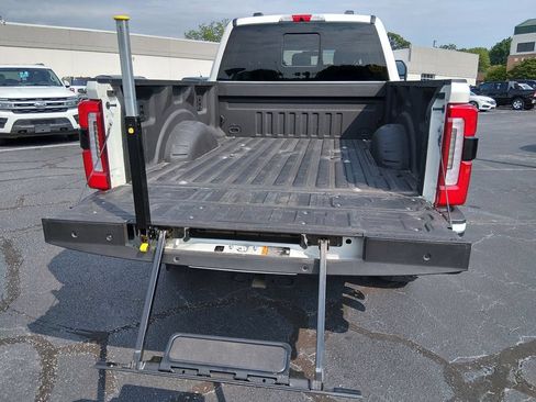 Used 2024 Ford F250 Limited w/ FX4 Off-Road Package AWD/4WD image 17