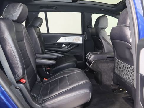 Used 2021 Mercedes-Benz GLS 450 4MATIC image 16