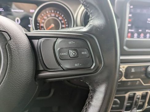 Used 2021 Jeep Gladiator Sport AWD/4WD image 26