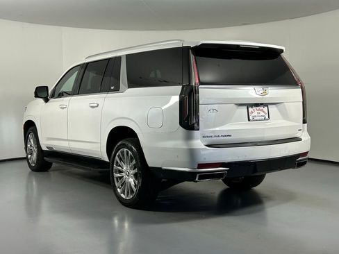 Used 2021 Cadillac Escalade ESV Premium Luxury AWD/4WD image 5