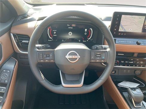 New 2026 Nissan Rogue Platinum w/ Tech Package image 12