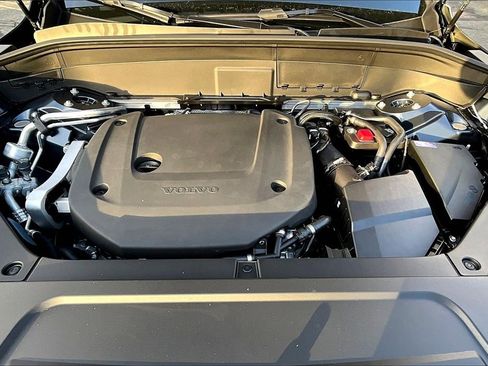New 2026 Volvo XC90 B6 Plus image 12