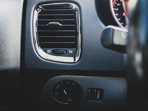 Used 2018 Dodge Durango SRT w/ Technology Group image 13