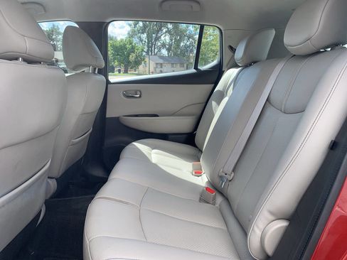 Used 2018 Nissan Leaf SL w/ SL Technology Package image 10