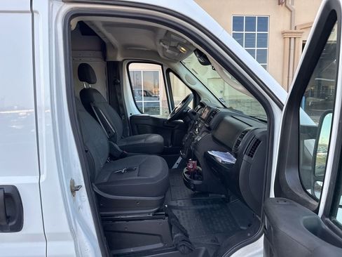 Used 2023 RAM ProMaster 2500 image 12