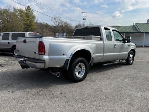 Used 2000 Ford F350 XLT image 3