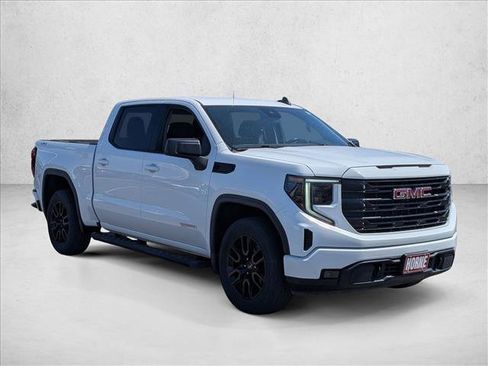 Used 2022 GMC Sierra 1500 Elevation AWD/4WD image 3