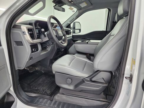 Used 2024 Ford F350 XL w/ FX4 Off-Road Package image 8