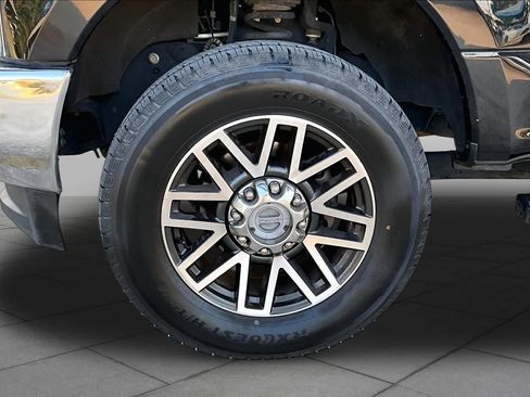 Used 2019 Ford F350 Lariat w/ Lariat Ultimate Package AWD/4WD image 11