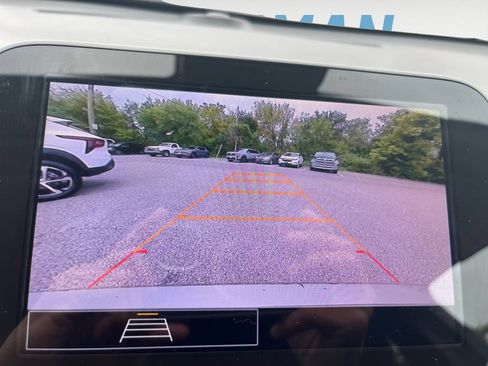 Used 2024 Chevrolet Malibu LT FWD image 17