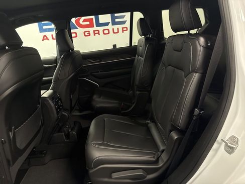 New 2026 Jeep Grand Cherokee L Limited w/ Limited Altitude Package AWD/4WD image 27