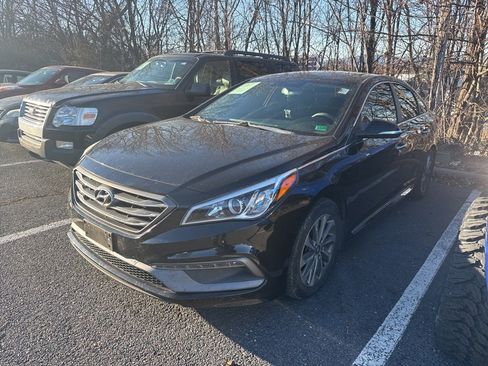 Used 2017 Hyundai Sonata Sport w/ Value Edition Package 02 image 2