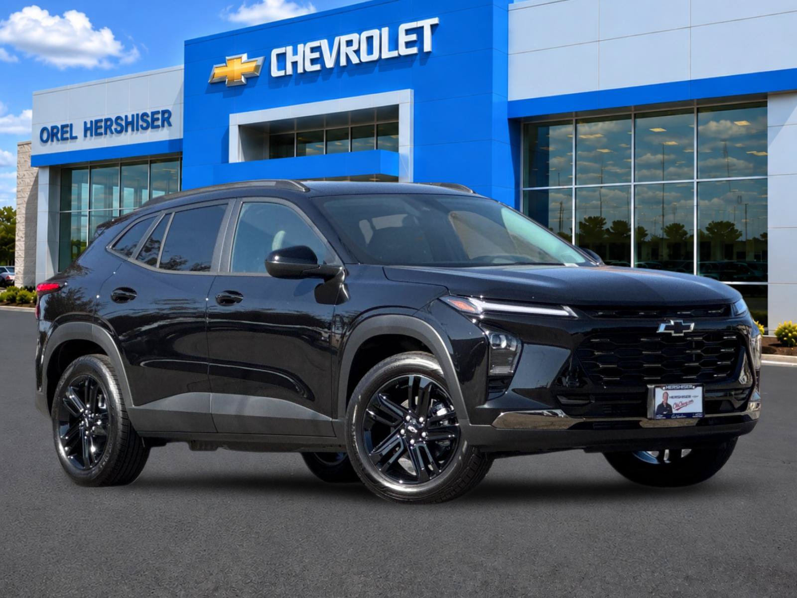 New 2026 Chevrolet Trax ACTIV w/ Driver Confidence Package FWD image 2