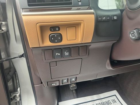 Used 2016 Lexus ES 350 FWD image 20