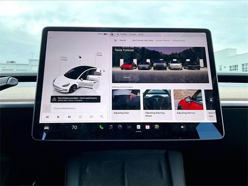 Used 2022 Tesla Model 3 Long Range image 17