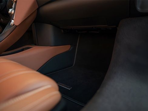 Used 2018 McLaren 720S image 48