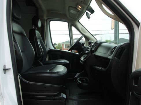 Used 2021 RAM ProMaster 2500 FWD image 10