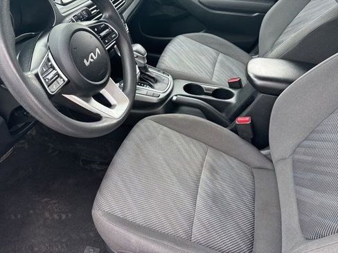 Used 2022 Kia Seltos LX AWD/4WD image 11