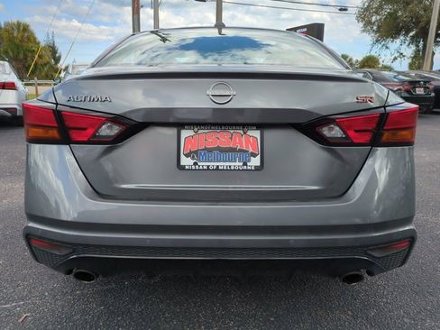 Used 2024 Nissan Altima 2.5 SR w/ SR Premium Package image 5