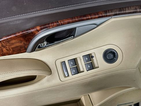 Used 2013 Buick LaCrosse Leather w/ Driver Confidence Package FWD image 15