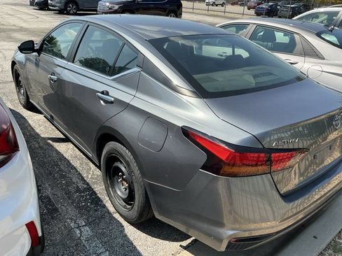 Used 2023 Nissan Altima 2.5 S FWD image 10