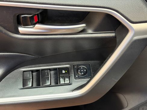 Used 2023 Toyota RAV4 XLE w/ Convenience Package FWD image 21