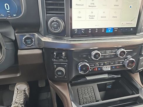 Used 2024 Ford F350 King Ranch w/ FX4 Off-Road Package image 14