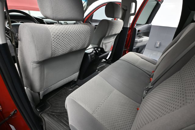 Used 2012 Toyota Tundra 4x4 Double Cab image 26