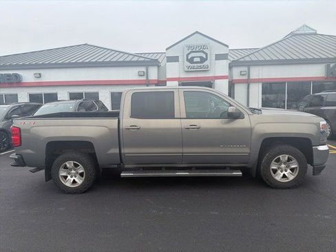 Used 2017 Chevrolet Silverado 1500 LT w/ All Star Edition image 10