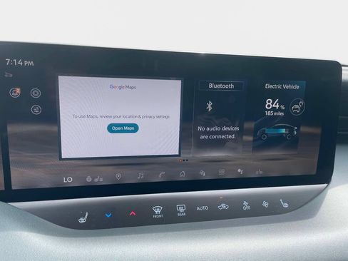 New 2026 Nissan Leaf Platinum+ w/ Cargo Package (Platinum+) FWD image 28