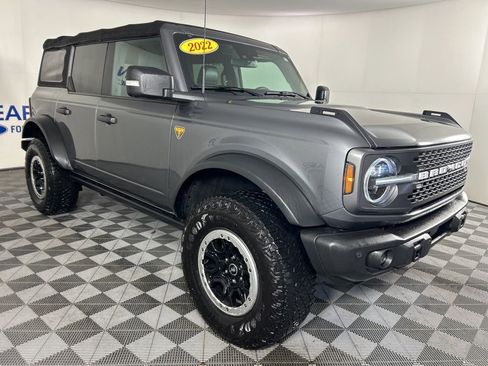 Used 2022 Ford Bronco Badlands image 4