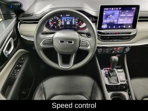 Used 2024 Jeep Compass Limited AWD/4WD image 27
