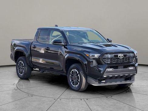 Certified 2025 Toyota Tacoma TRD Sport AWD/4WD image 8