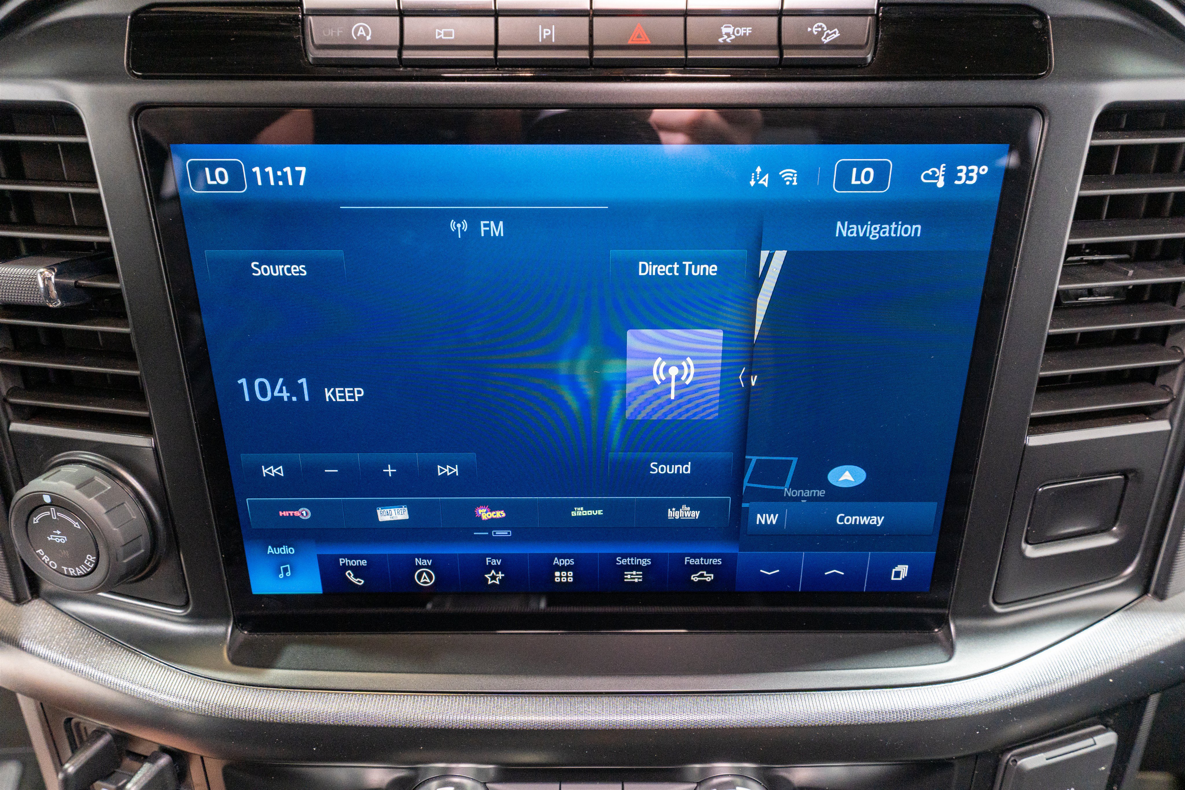 Used 2023 Ford F150 Platinum w/ FX4 Off-Road Package AWD/4WD image 21