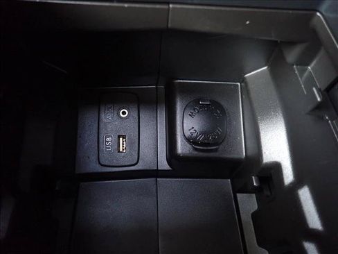 Used 2014 Subaru Crosstrek 2.0i Limited AWD/4WD image 21