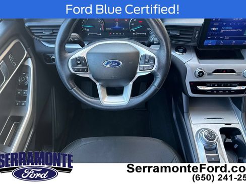 Certified 2023 Ford Explorer XLT RWD image 17