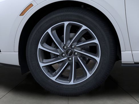 Used 2025 Lincoln Corsair Grand Touring AWD/4WD image 20