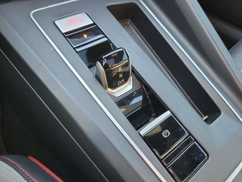 Used 2022 Volkswagen GTI SE w/ SE Leather Package image 23