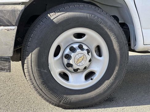 New 2025 Chevrolet Express 3500 w/ Power Convenience Package image 7