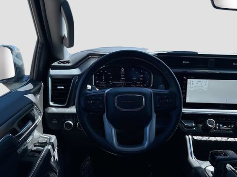 Used 2025 GMC Sierra 1500 Denali w/ Denali Reserve Package AWD/4WD image 24