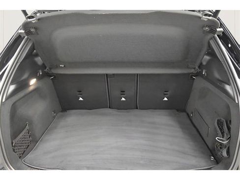 Used 2025 Mercedes-Benz GLA 250 4MATIC w/ Driver Assistance Package image 18