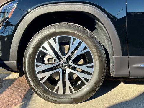 Certified 2025 Mercedes-Benz GLB 250 4MATIC image 11