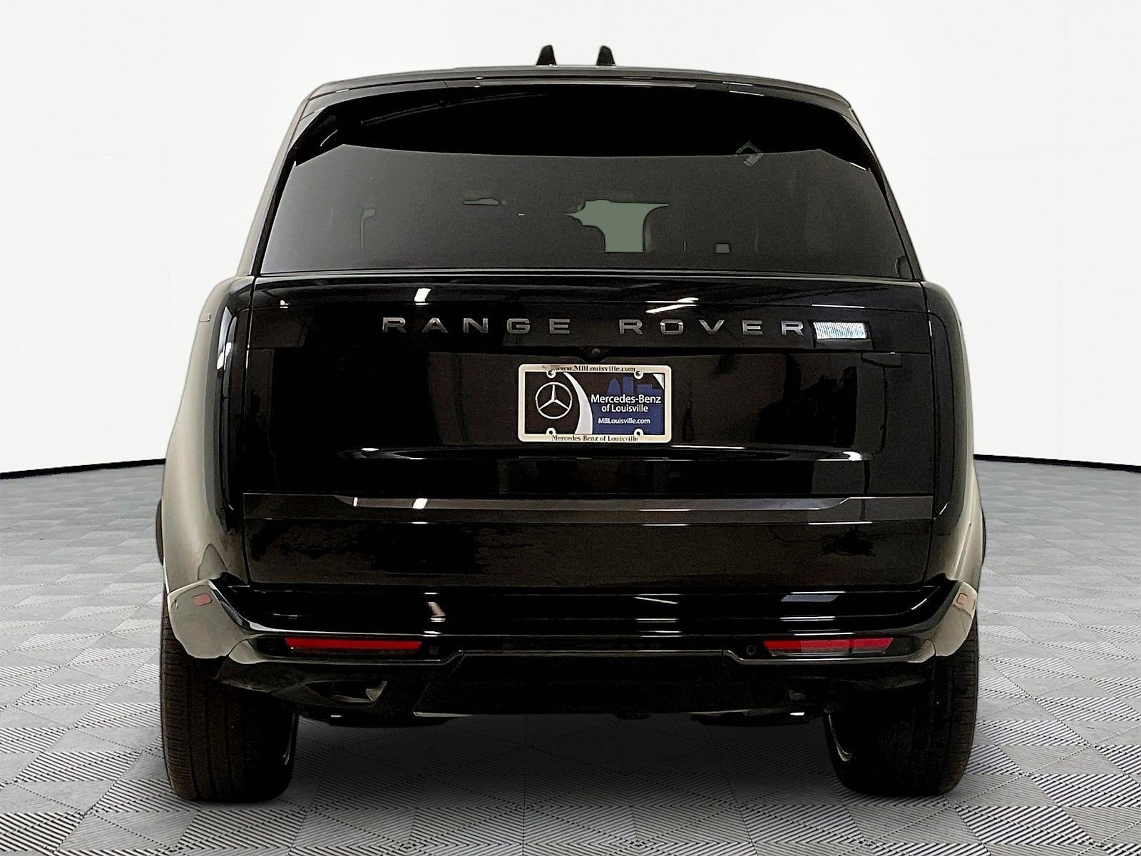 Used 2025 Land Rover Range Rover Long Wheelbase SE AWD/4WD image 5
